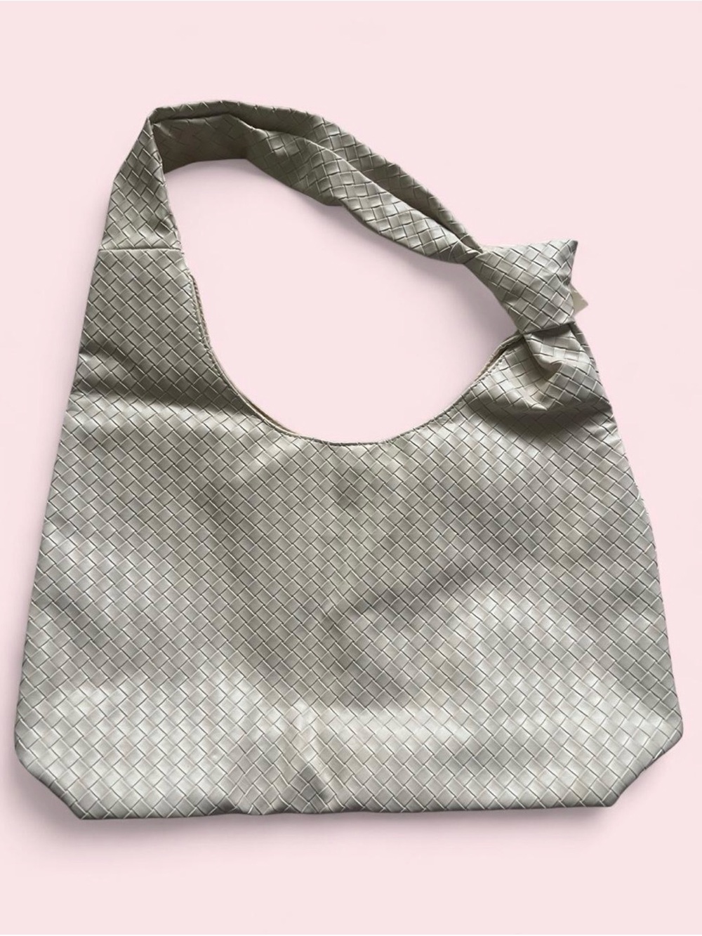 Ulta Beauty Woven Shoulder Bag in Light Gray